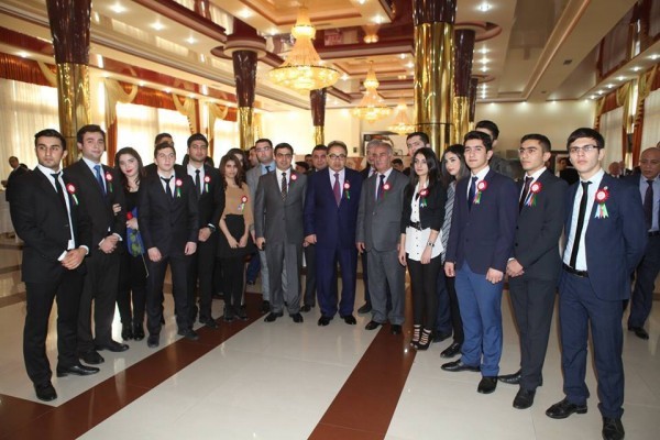 bdu-telebeleri-herekata-basladi