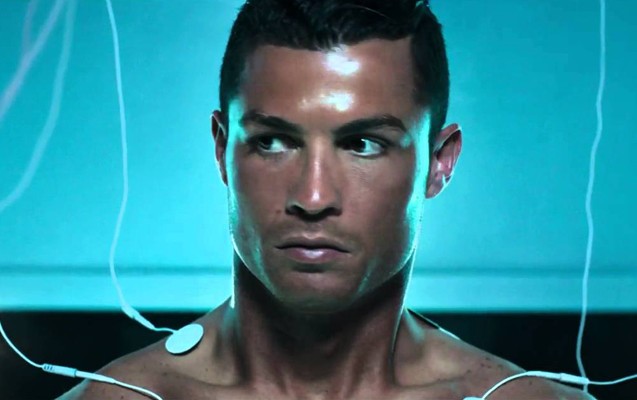 ronaldo-bu-reklamdan-2-5-milyon-avro-qazanib