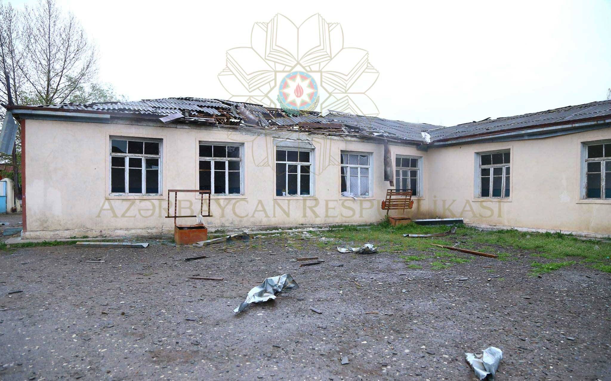 mekteblere-ziyan-deyib-fotolar