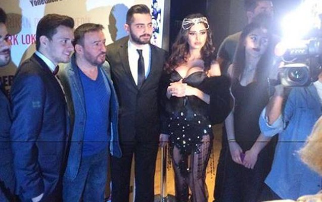 simanin-cekildiyi-film-teqdim-olundu