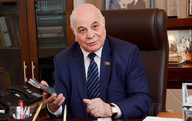 burada-kisilik-hormet-yoxdur