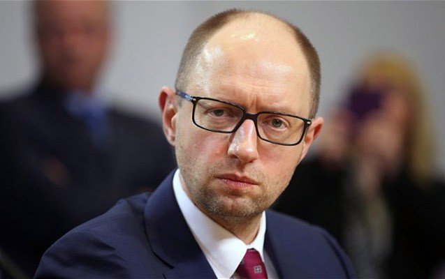 yatsenyuk-istefaya-gonderildi