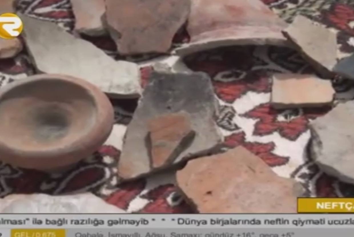 su-quyusu-qazdi-xezine-tapdi-