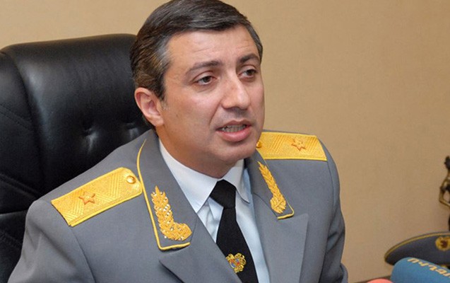 adi-ofsor-qalmaqalinda-hallanan