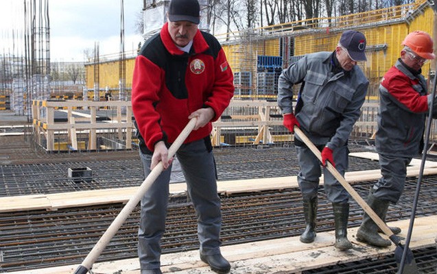 lukasenko-senbe-imeciliyinde