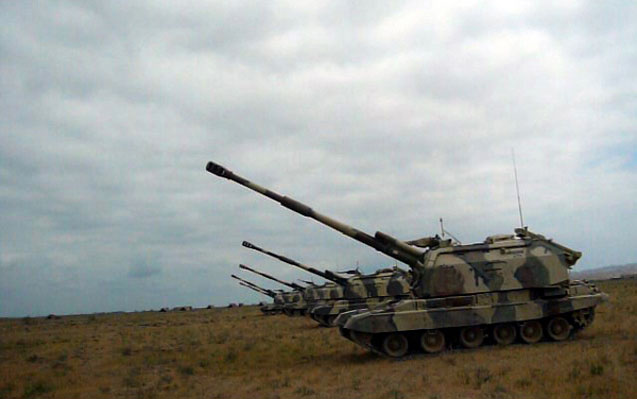 azerbaycandaki-telimlere-msta-s-haubitsalari-celb-edildi