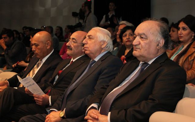 nazir-teatrda