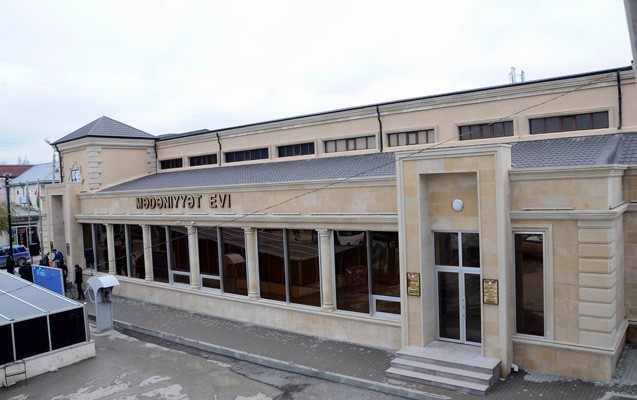 daha-bir-direktor-isden-qovuldu