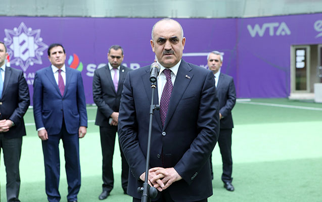 taleh-qarasov-boladi-kendinde-seyyar-qebul-gorus-kecirdi