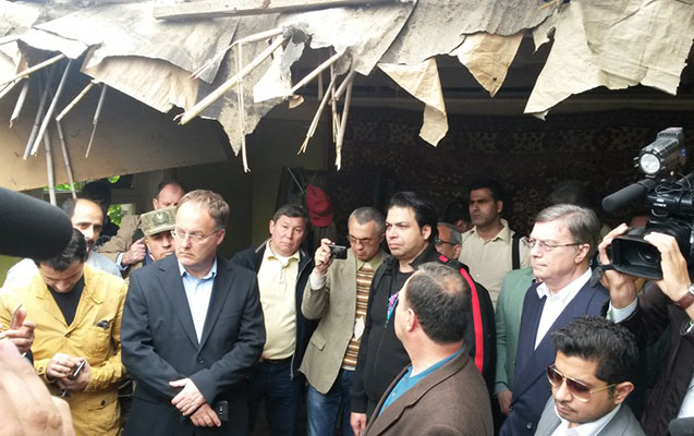 diplomatik-korpus-qapanlida-