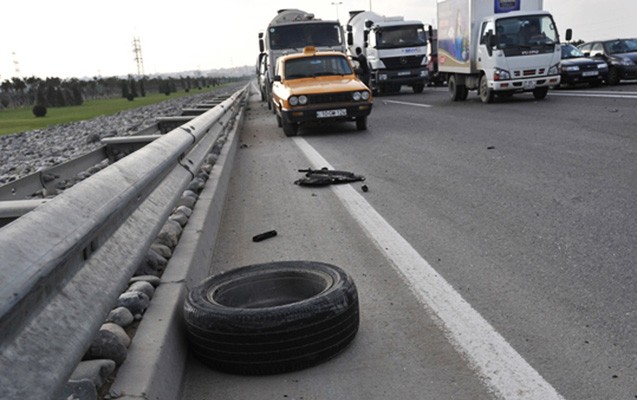 gencede-daha-bir-yol-qezasi