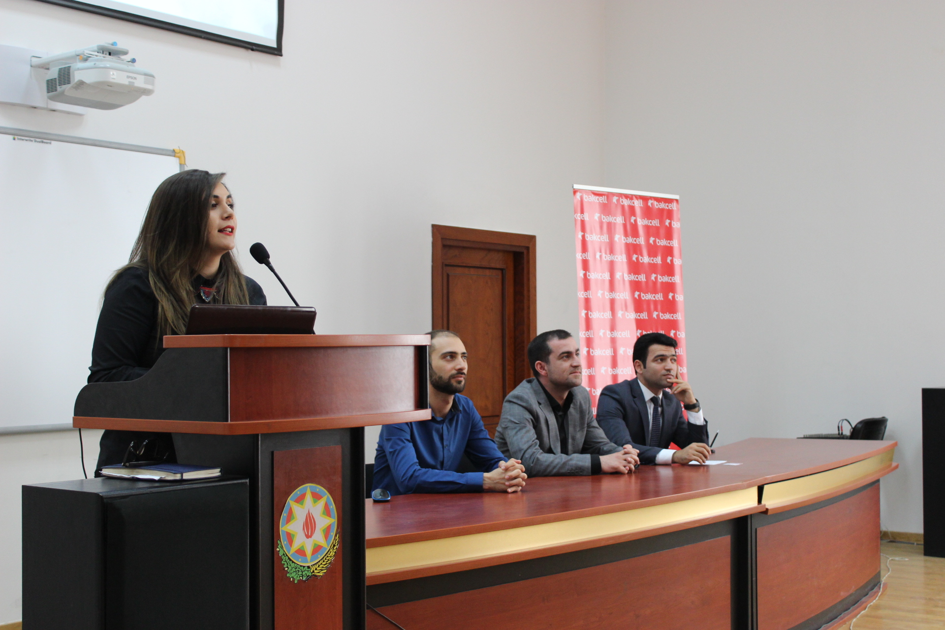 bakcell-emekdaslari-telebelerle-gorusduler