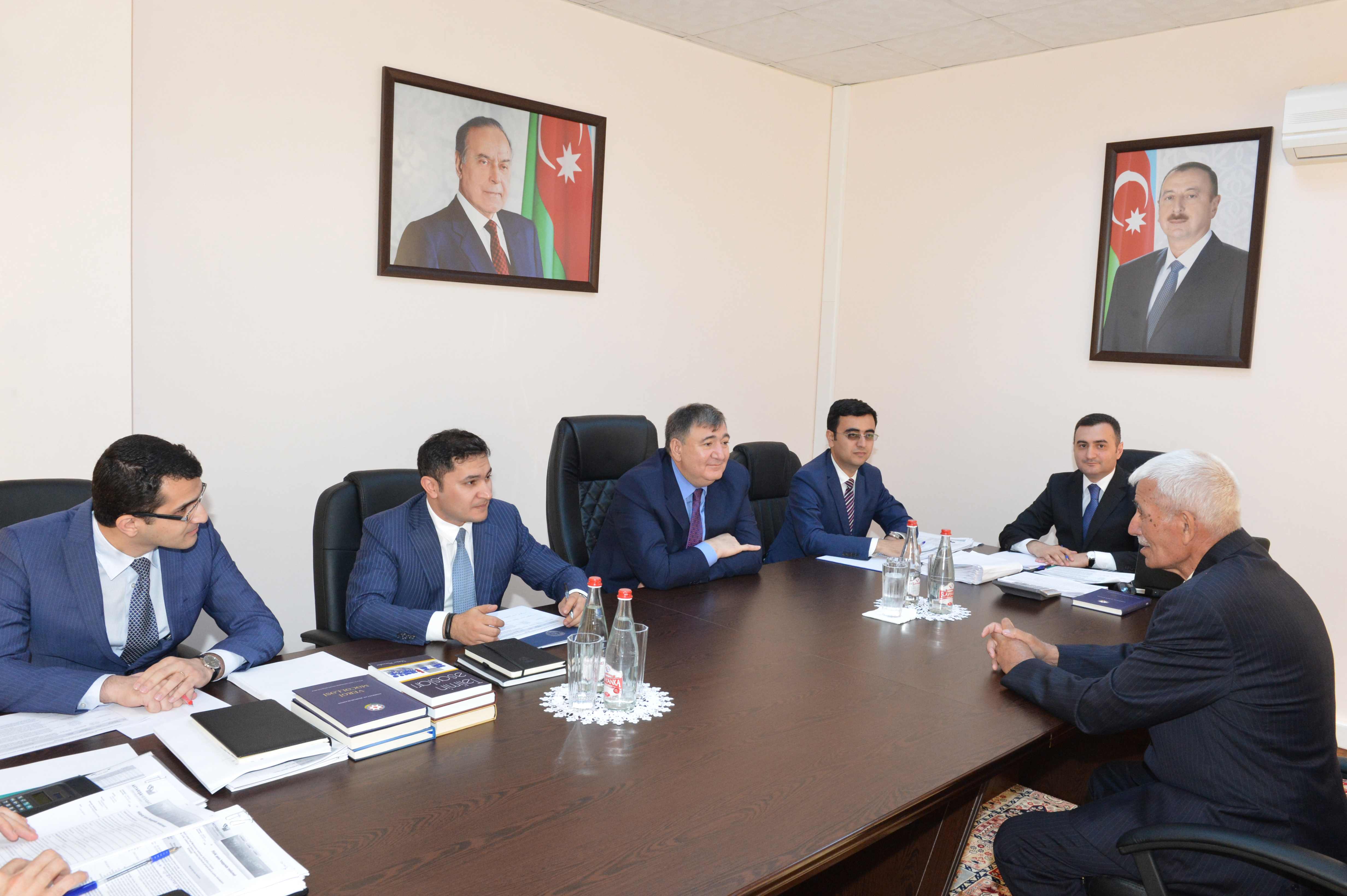 vergiler-naziri-vetendaslari-qebul-edib