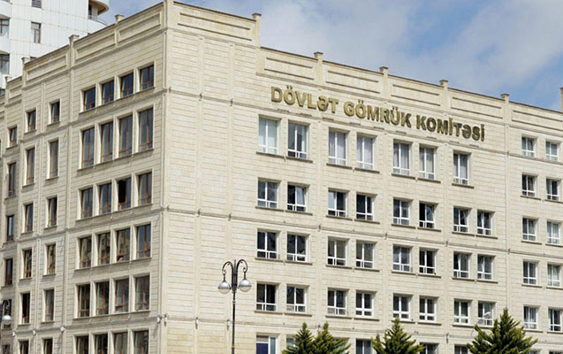 -gomruk-komitesi-elave-haqq-teleb-edir