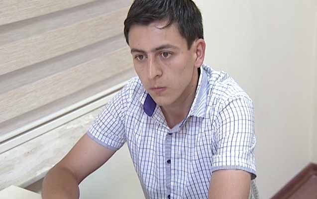 azerbaycanda-14-yasli-usagi-qacirib