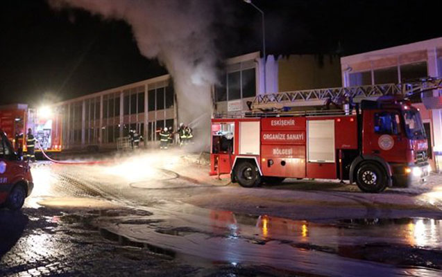 turkiyede-yag-deposunda-partlayis-olub