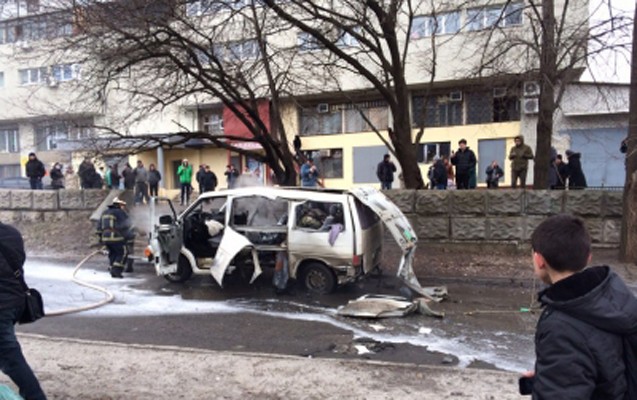 deputatin-masini-partladildi