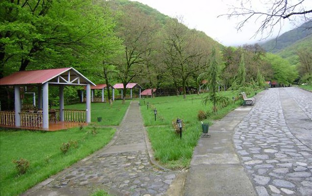 istirahet-merkezinde-facie