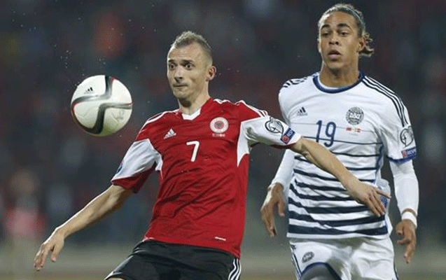 qarabagin-futbolcusu-isvecreye-qarsi