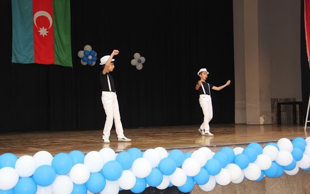 qurtulus-gunu-ile-bagli-konsert