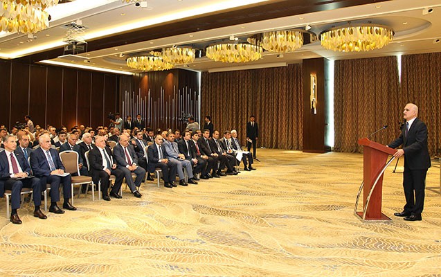 investisiyalarin-tesviqine-dair-konfrans-kecirilib