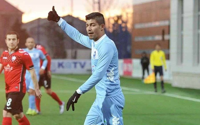 zirenin-futbolcusu-portuqaliya-klubunda