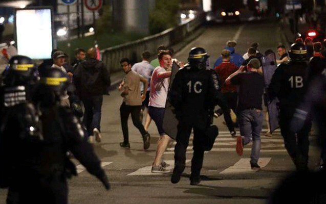 ingilisler-bu-defe-polisle-uz-uze-geldi