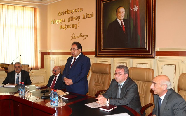 emir-hebibzadeye-hesr-olunmus-konfrans