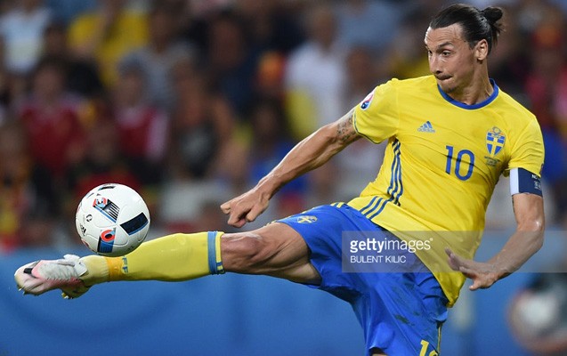 ibrahimovic-qrupda-qaldi