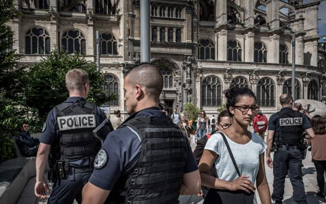 fransa-islandiya-oyunundan-once-bomba-partladi