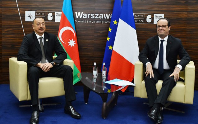 prezident-ollandla-gorusdu