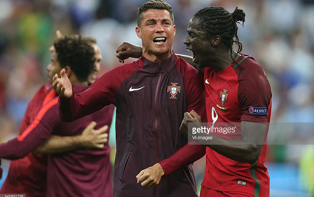 qonaqlarin-sevinci-ve-uzulen-ev-sahibleri