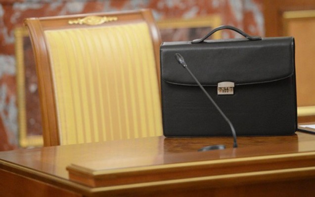 belediyye-sedri-ile-sozu-dusen-icra-numayendesi-isden-getdi