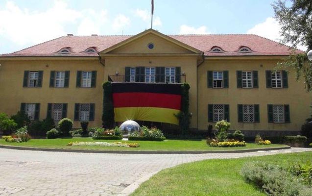 almaniyanin-turkiyedeki-sefirliyi-baglandi