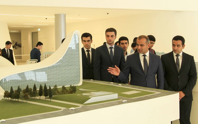 nerimanov-rayon-rehberliyi-heyder-eliyev-merkezinde