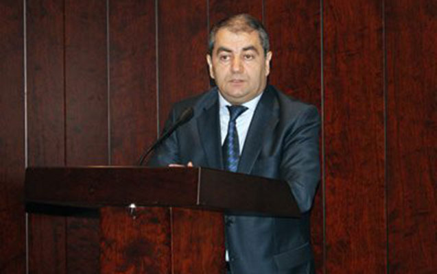 elman-rustemovun-muavini-dindirildi