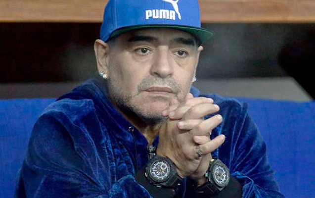 maradona-napolinin-bas-mesqcisi-olacaq