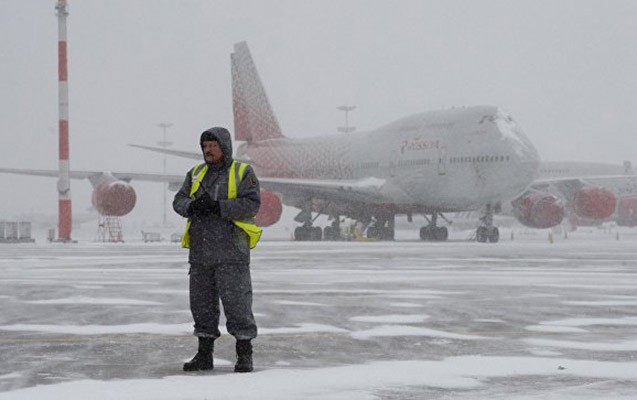 moskvada-yagan-qar-bakidan-aviareyslerin-hereketine-tesir-edib