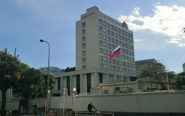 sefirliyin-binasi-atese-tutuldu
