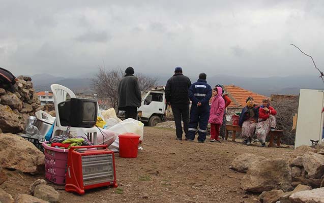 turkiyede-53-bal-gucunde-zelzele-olub