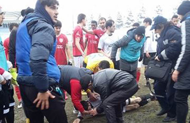 azerbaycanli-futbolcu-oyunda-husunu-itirdi