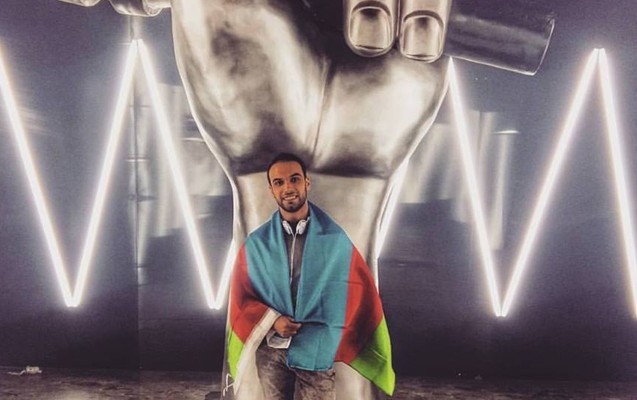 azerbaycanli-cilinger-qolos-ukraynada