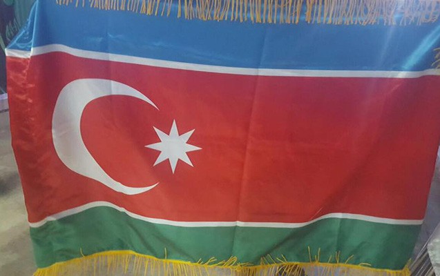 iranda-azerbaycan-bayragina-hormetsizlik
