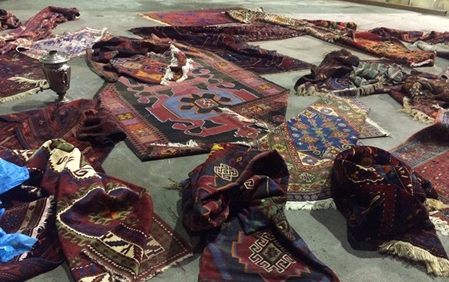 gomrukde-qiymetli-esyalar-saxlanildi-