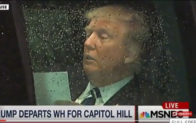 tramp-konqresdeki-ilk-cixisina-limuzinde-hazirlasdi