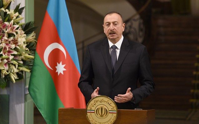 eliyev-ruhanini-azerbaycana-devet-etdi