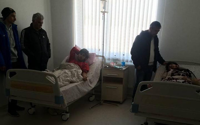 azerbaycanda-futbolcular-zeherlendi