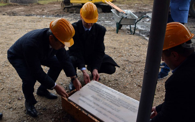 heyder-eliyev-fondunun-desteyi-ile-tecili-tibbi-yardim-merkezinin-temeli-qoyuldu