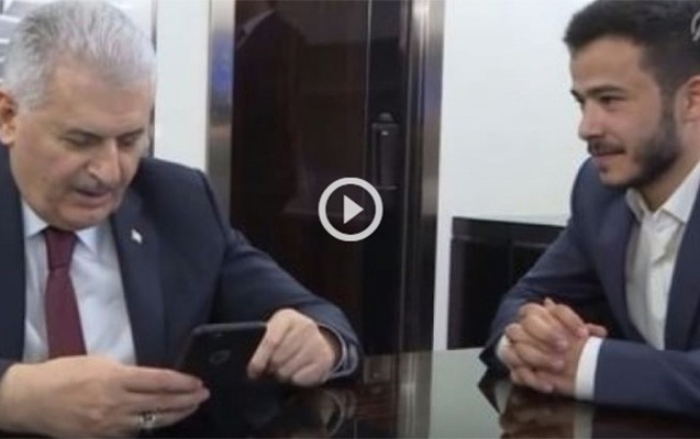 bas-nazir-teyyarede-elcilik-etdi-