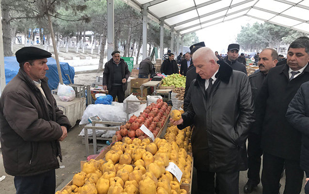 icra-bascisi-bayram-yarmarkasinda-